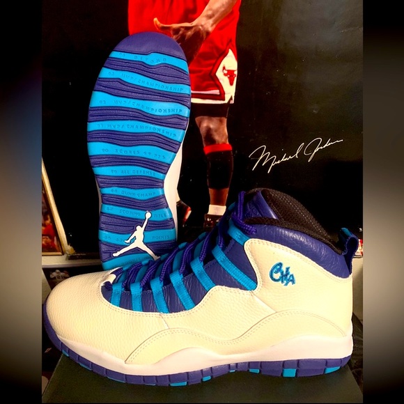 🔥🔥AIR JORDAN 10 CHARLOTTE🔥🔥 - Picture 4 of 7